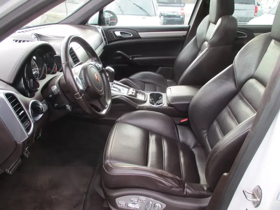 2013 Porsche 958 Cayenne Turbo - Image 16 of 20