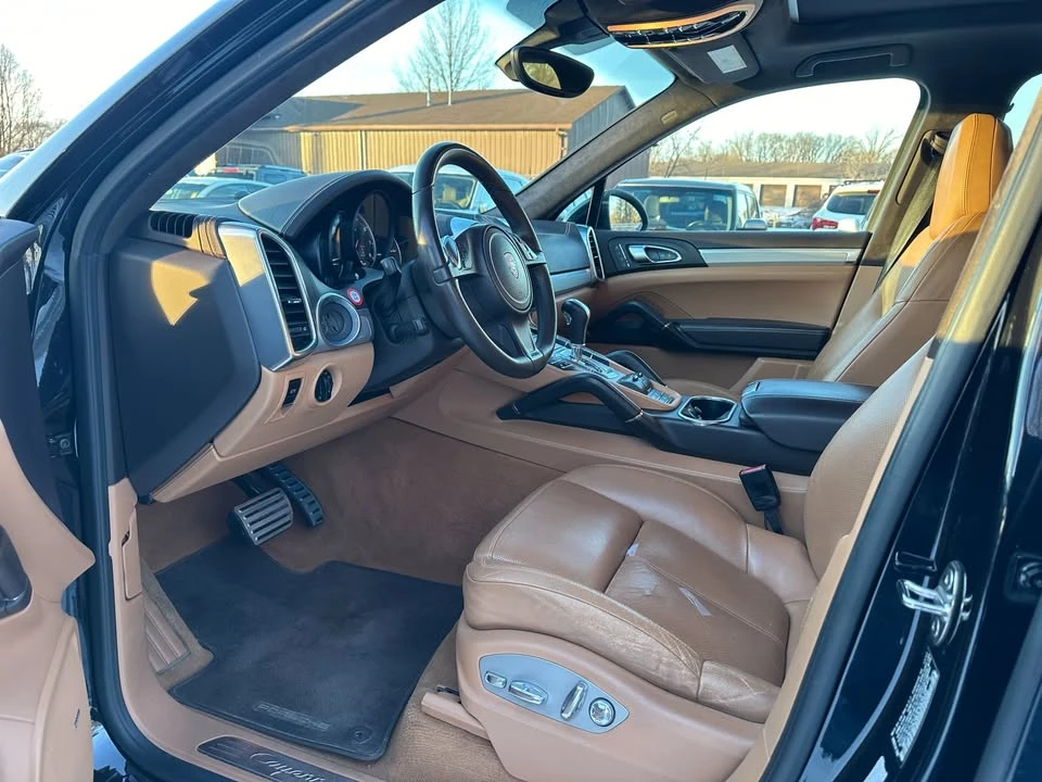 2013 Porsche 958 Cayenne Turbo - Image 8 of 20