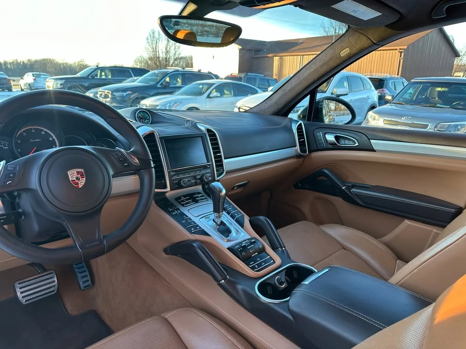 2013 Porsche 958 Cayenne Turbo - Image 10 of 20