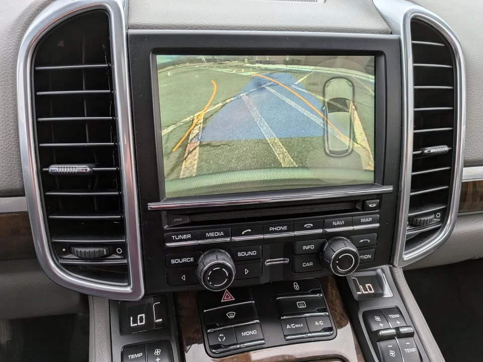 2013 Porsche 958 Cayenne - Image 11 of 17