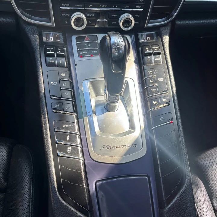 2013 Porsche 970 Panamera - Image 17 of 19