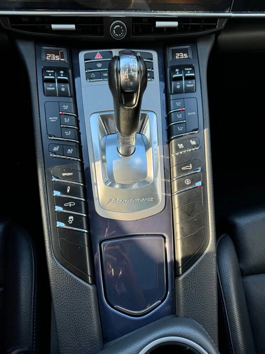 2013 Porsche 970 Panamera - Image 15 of 16