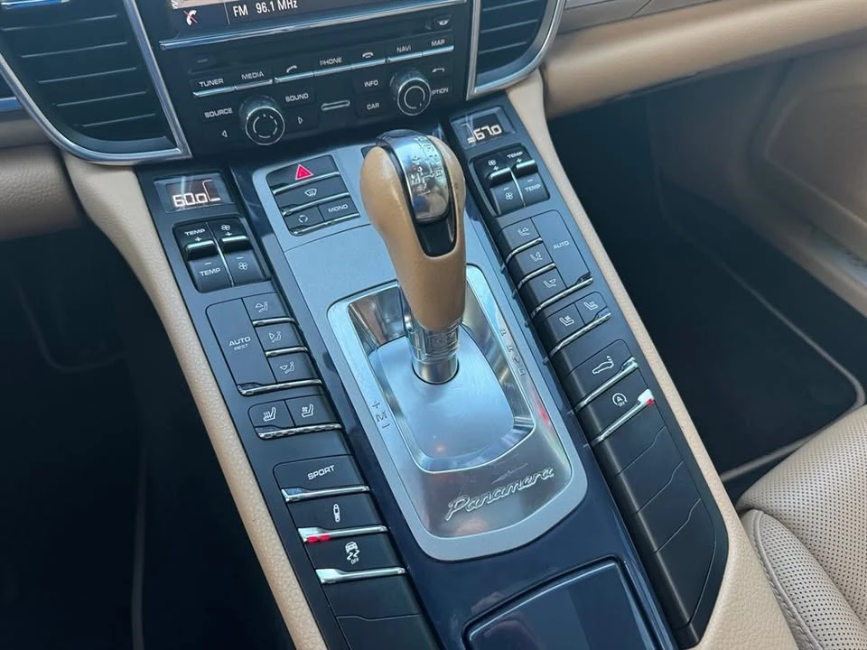 2013 Porsche 970 Panamera - Image 11 of 15