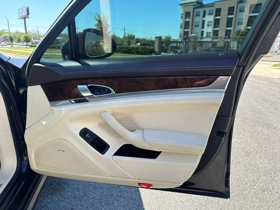 2013 Porsche 970 Panamera - Image 13 of 19