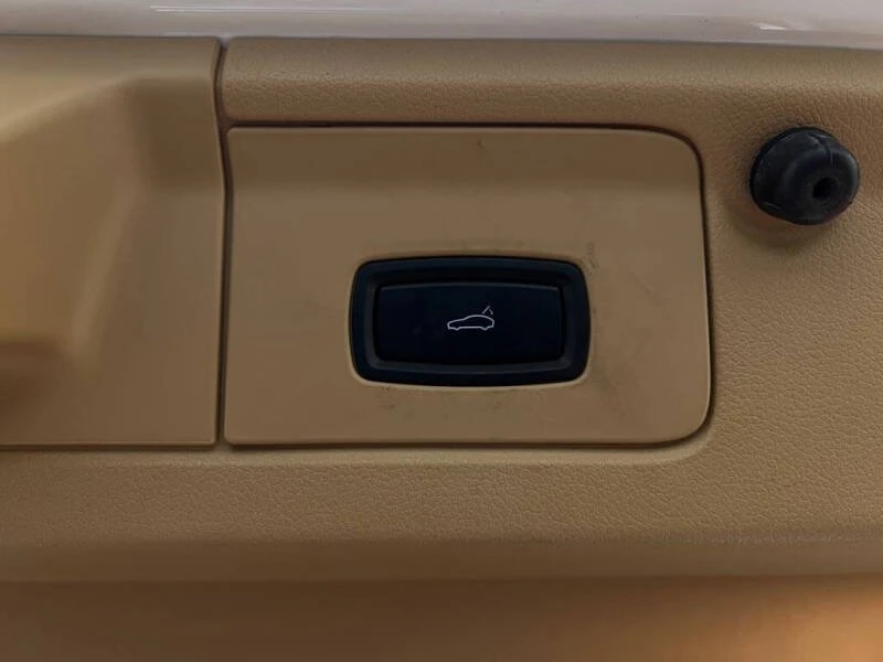 2013 Porsche 970 Panamera - Image 16 of 20