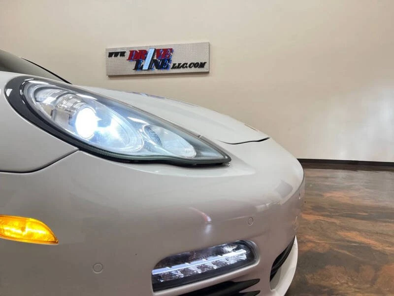 2013 Porsche 970 Panamera - Image 19 of 20