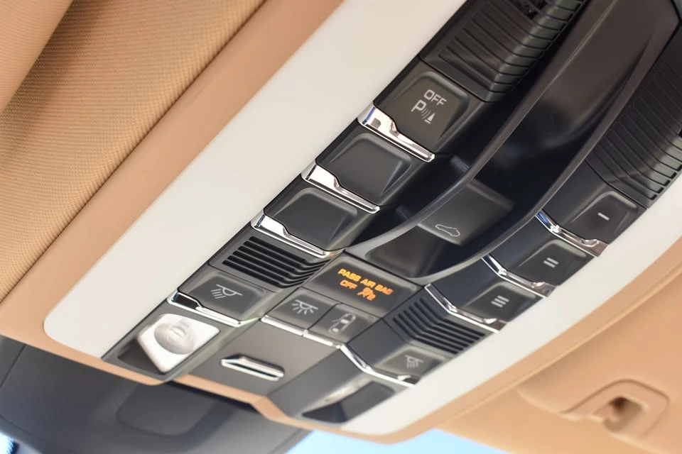 2013 Porsche 970 Panamera - Image 19 of 20