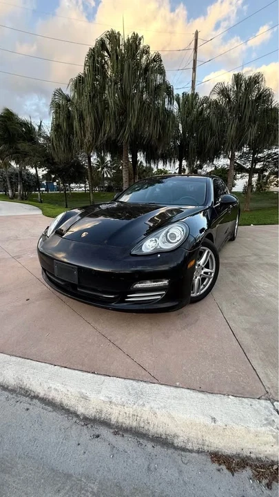 2013 Porsche 970 Panamera - Image 2 of 11