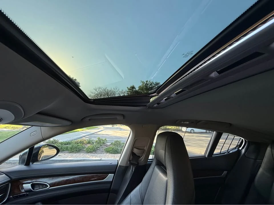 2013 Porsche 970 Panamera - Image 17 of 20