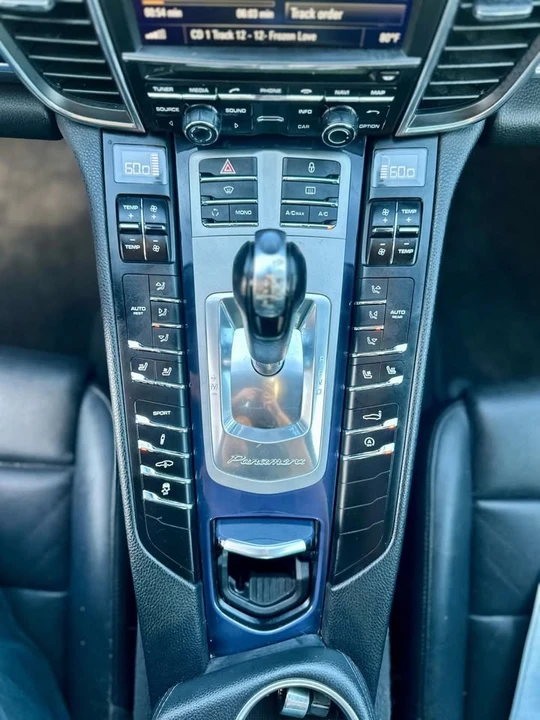 2013 Porsche 970 Panamera - Image 11 of 20