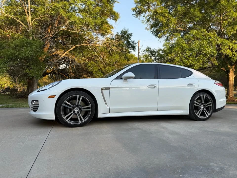 2013 Porsche 970 Panamera - Image 2 of 10