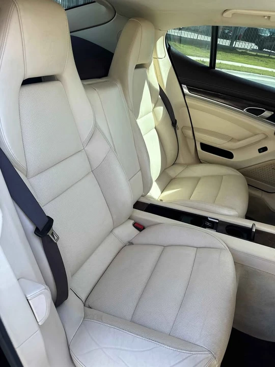2013 Porsche 970 Panamera - Image 9 of 18