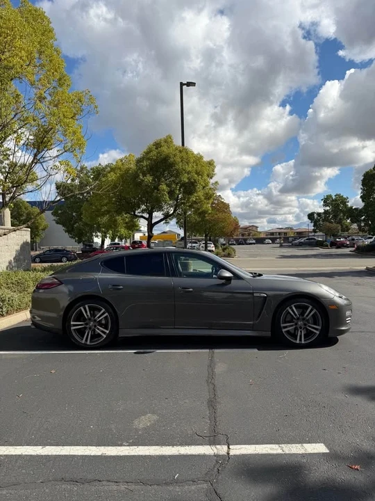 2013 Porsche 970 Panamera - Image 2 of 15