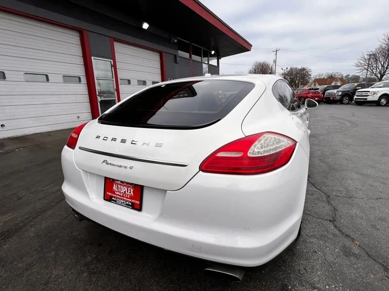 2013 Porsche 970 Panamera 4S - Image 11 of 12