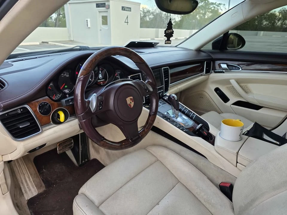 2013 Porsche 970 Panamera 4S - Image 9 of 10