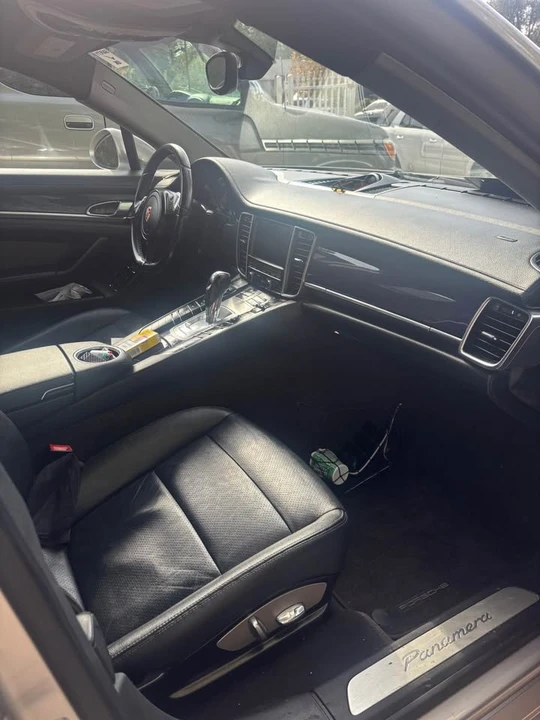 2013 Porsche 970 Panamera - Image 10 of 11