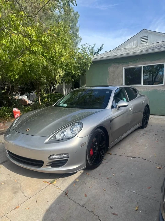 2013 Porsche 970 Panamera - Image 2 of 11