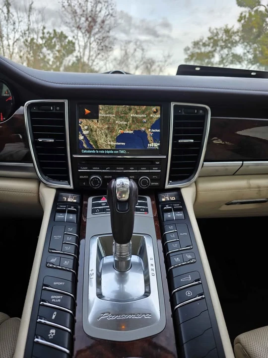 2013 Porsche 970 Panamera 4S - Image 8 of 10