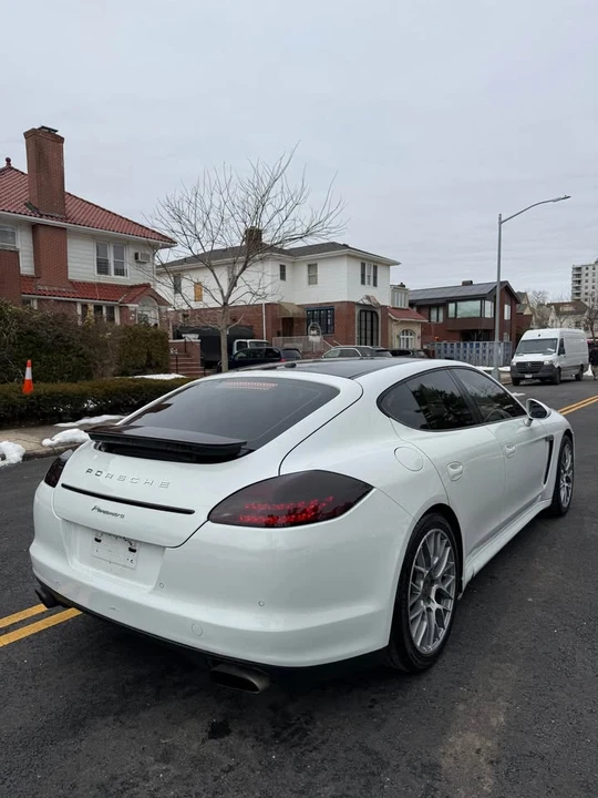 2013 Porsche 970 Panamera - Image 6 of 12