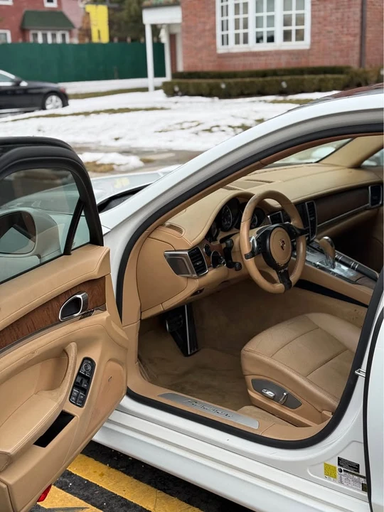 2013 Porsche 970 Panamera - Image 11 of 12