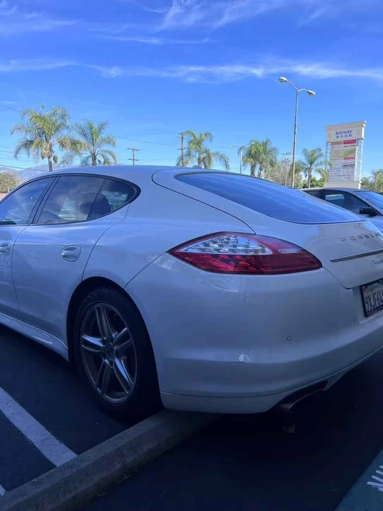 2013 Porsche 970 Panamera - Image 2 of 12