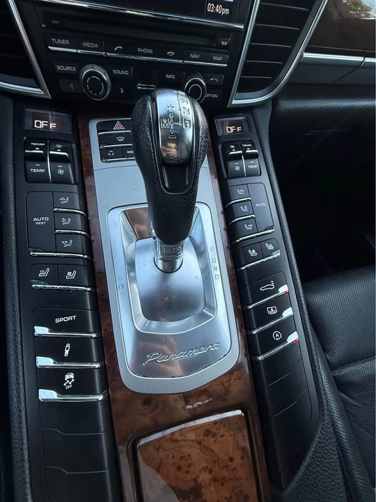 2013 Porsche 970 Panamera - Image 16 of 19