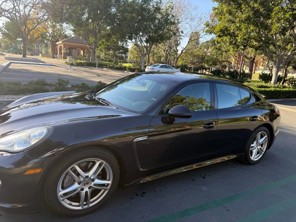 2013 Porsche 970 Panamera - Image 2 of 19