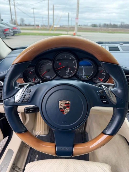 2013 Porsche 970 Panamera - Image 19 of 20