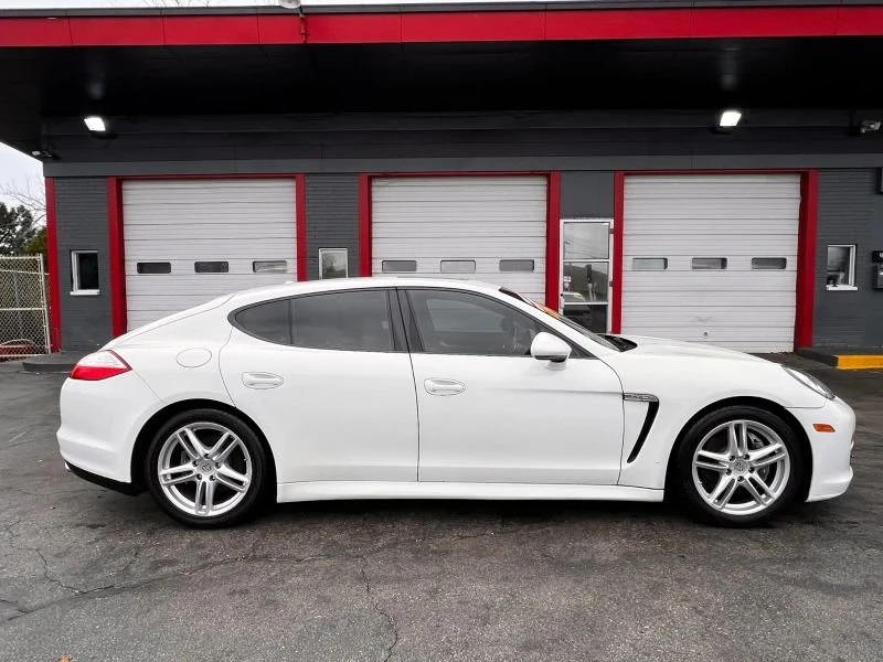2013 Porsche 970 Panamera - Image 2 of 20
