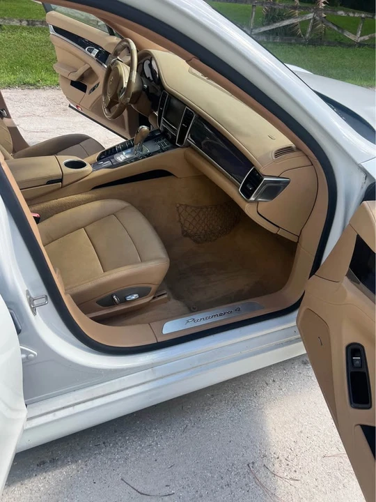 2013 Porsche 970 Panamera - Image 11 of 19