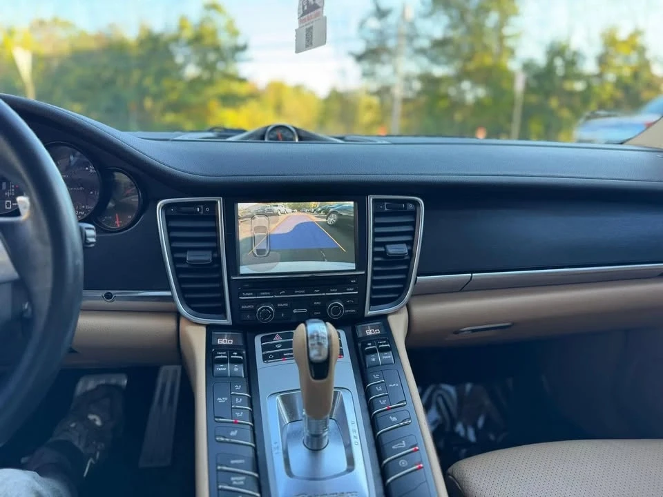 2013 Porsche 970 Panamera - Image 18 of 19