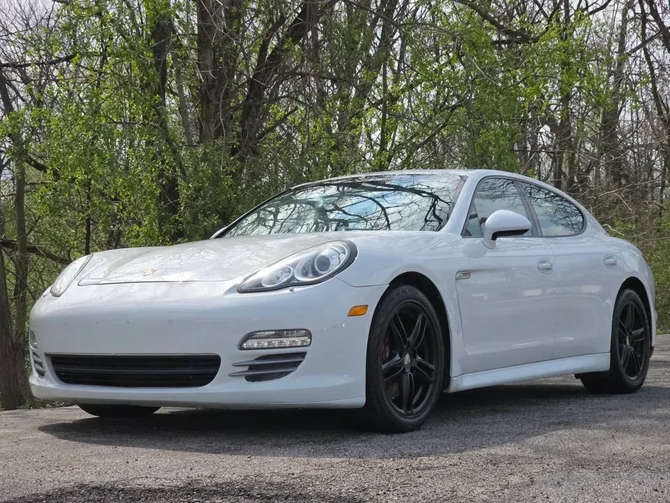 2013 Porsche 970 Panamera - Image 8 of 20