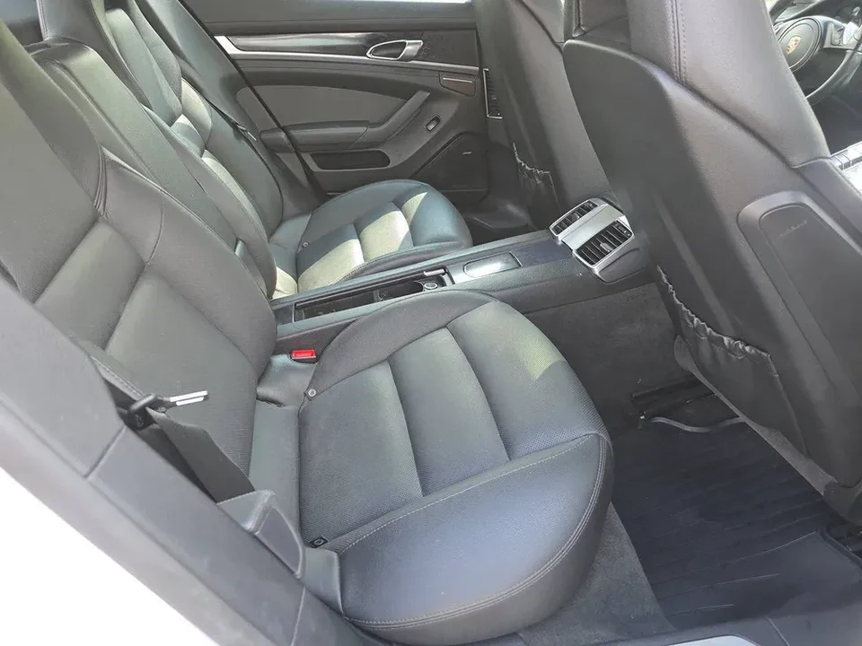 2013 Porsche 970 Panamera - Image 16 of 20