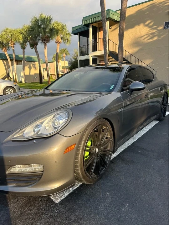 2013 Porsche 970 Panamera 4S - Image 2 of 17