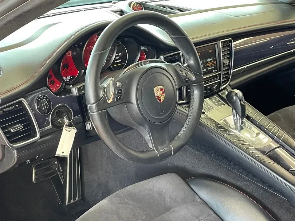 2013 Porsche 970 Panamera GTS - Image 9 of 18
