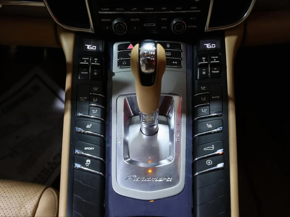 2013 Porsche 970 Panamera - Image 17 of 17