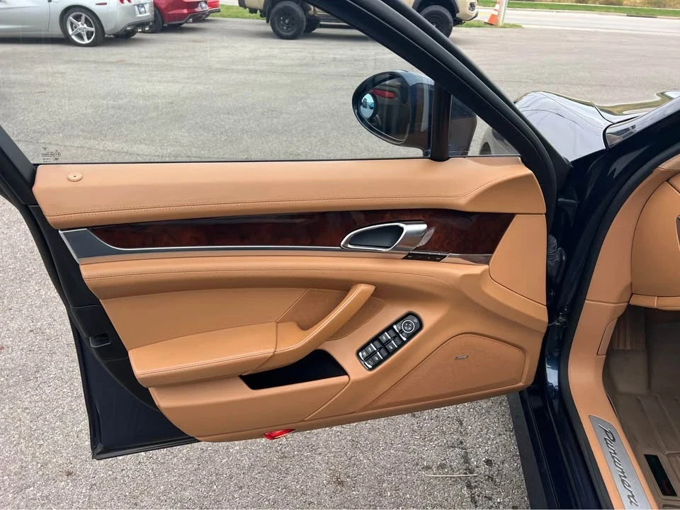 2013 Porsche 970 Panamera GTS - Image 14 of 17