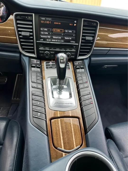 2013 Porsche 970 Panamera GTS - Image 10 of 12
