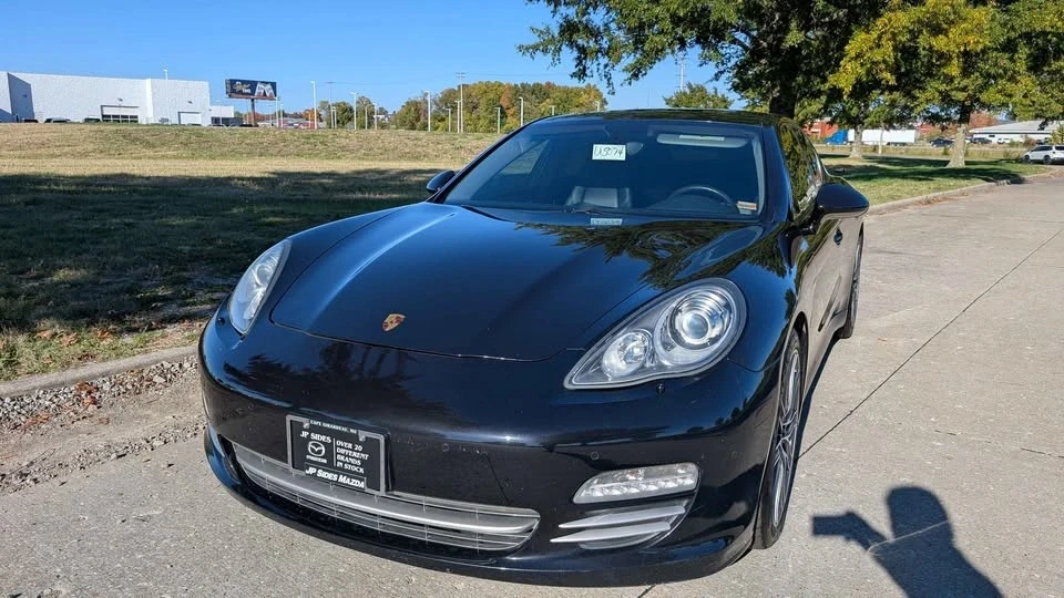 2013 Porsche 970 Panamera - Image 2 of 17