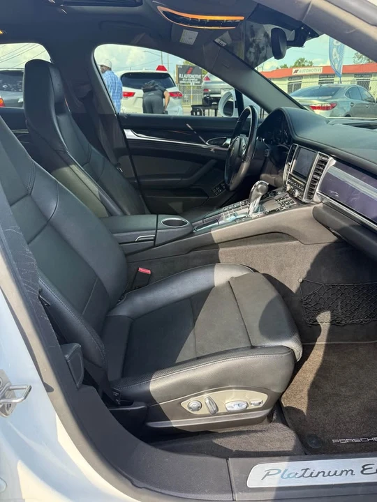 2013 Porsche 970 Panamera - Image 11 of 14