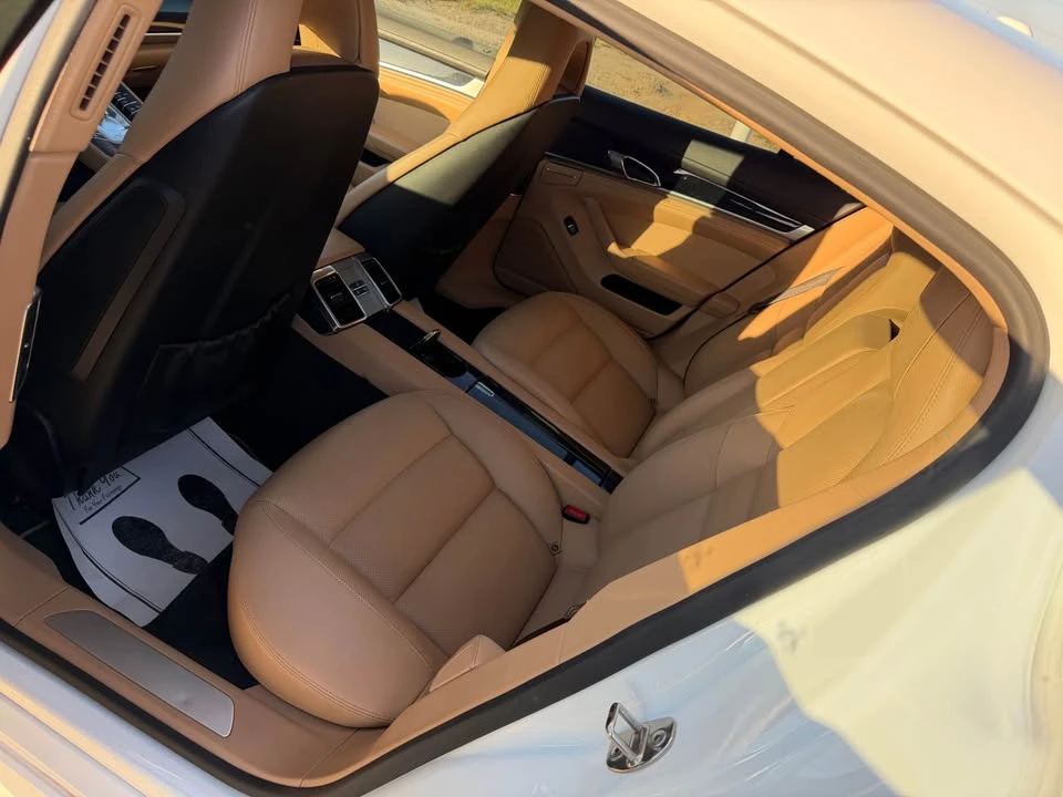 2013 Porsche 970 Panamera - Image 10 of 19