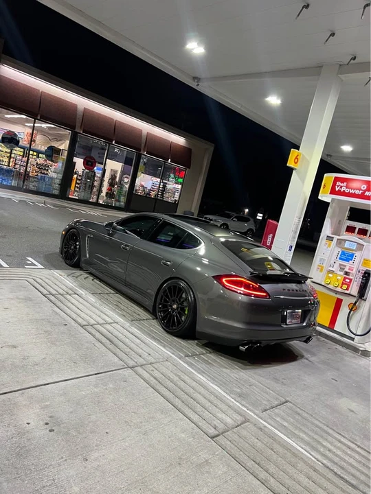2013 Porsche 970 Panamera Turbo - Image 15 of 16