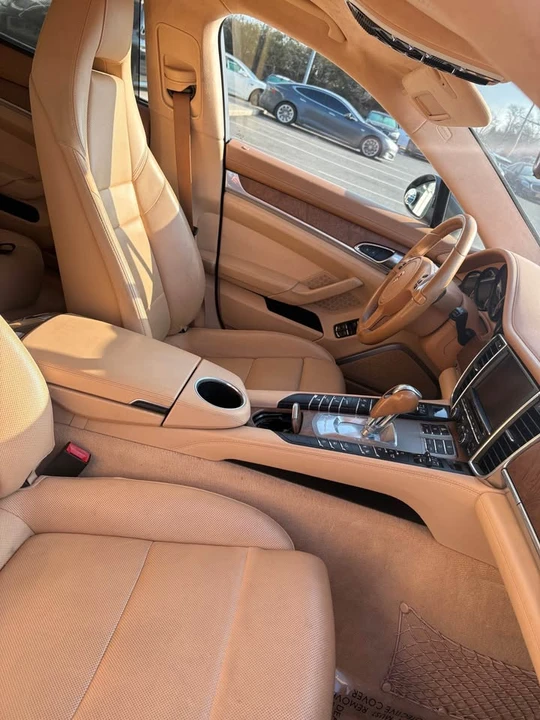 2013 Porsche 970 Panamera Turbo S - Image 2 of 3
