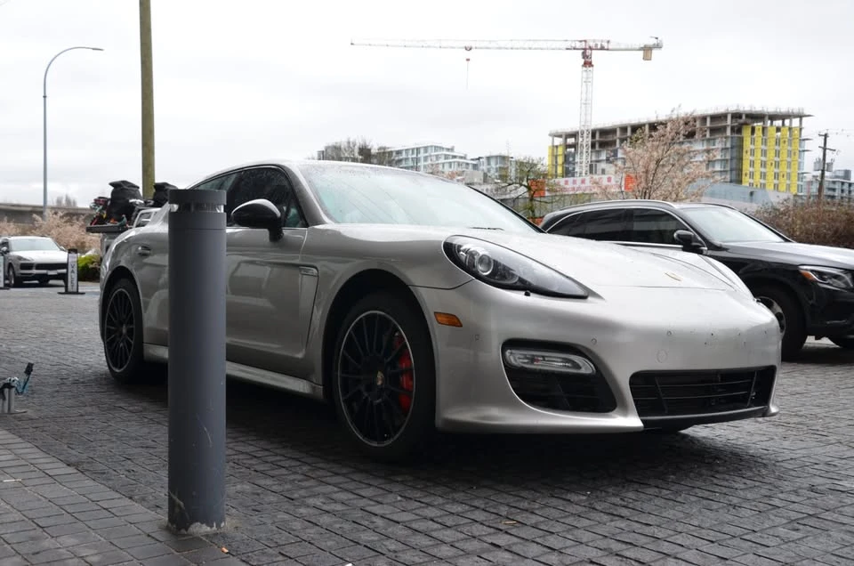 2013 Porsche 970 Panamera GTS - Image 10 of 12
