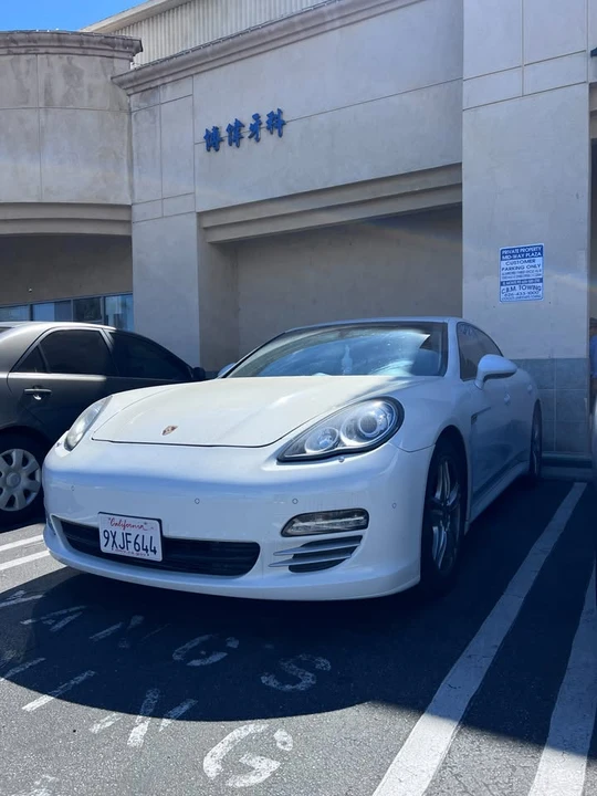 2013 Porsche 970 Panamera - Image 2 of 13