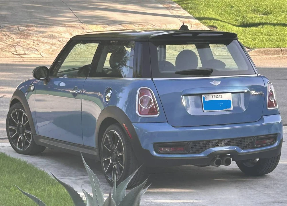 2013 Mini Mini 2nd Gen - Image 2 of 24