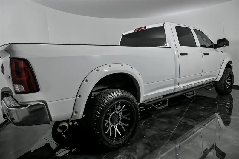 2013 Ram Heavy Duty - Image 9 of 21