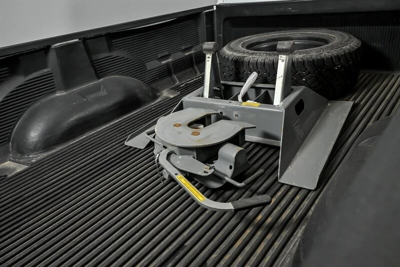 2013 Ram Heavy Duty - Image 12 of 21