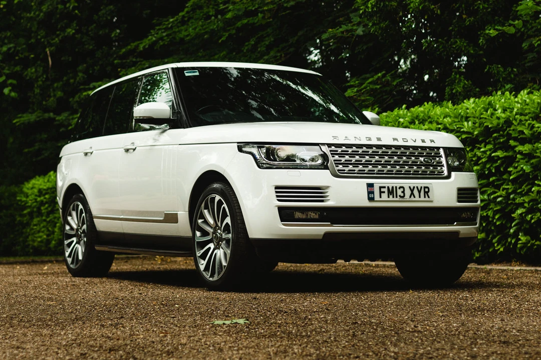 2013 Land Rover Range Rover L322 - Image 2 of 31
