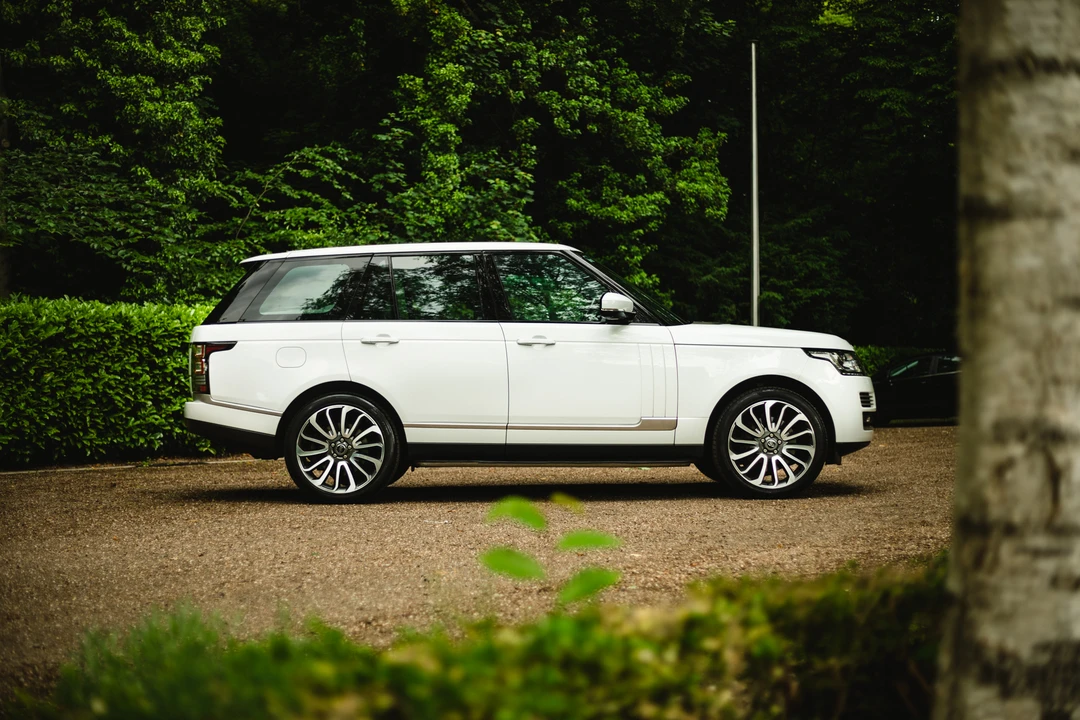 2013 Land Rover Range Rover L322 - Image 6 of 31